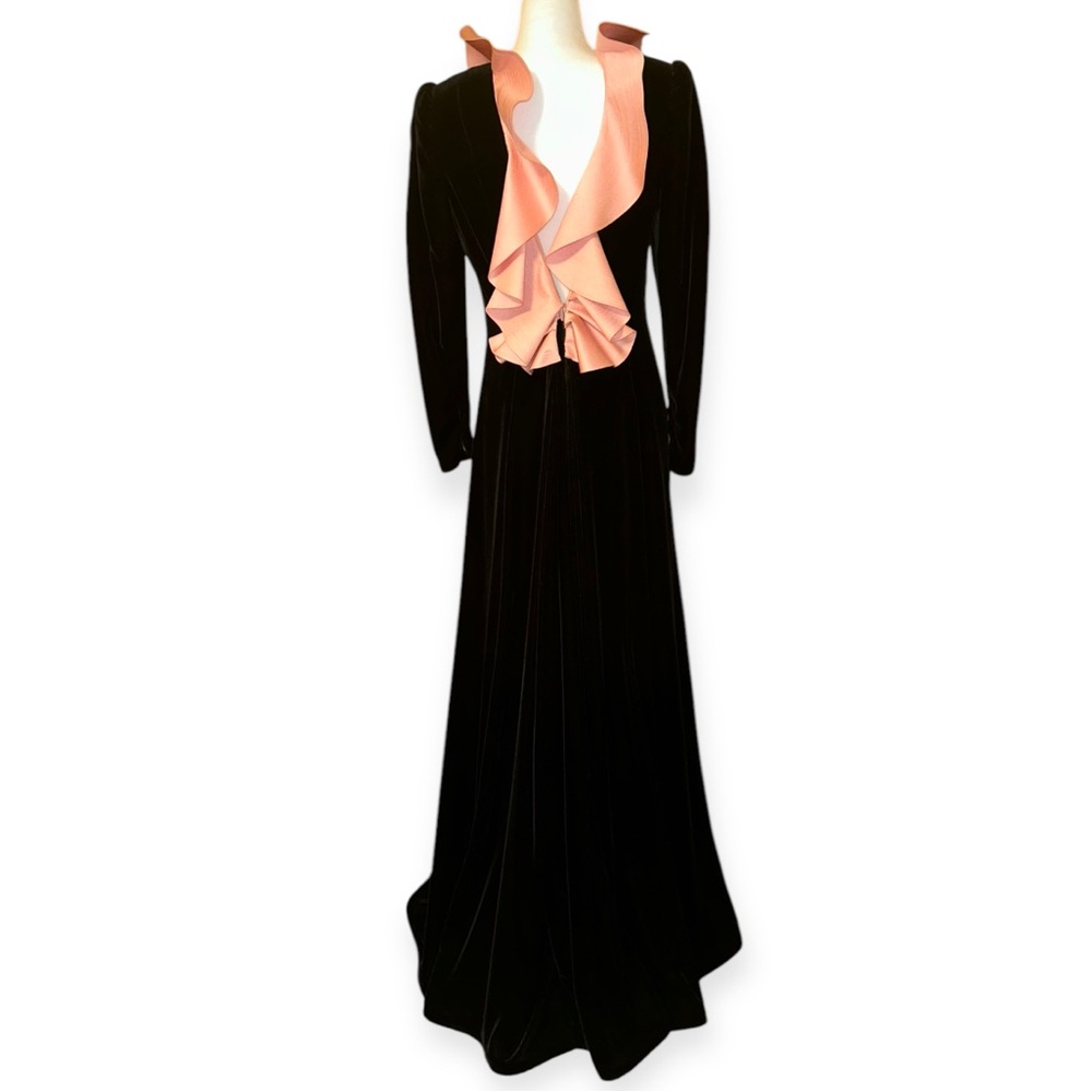 Elegant Velvet MAGGY REEVES Vintage Couture Gown